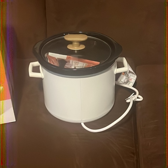 Beautiful by drew Barrymore kitchenware 2 quart slow cooker - Picture 4 of 5